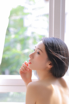 女人被男人吃奶到高潮